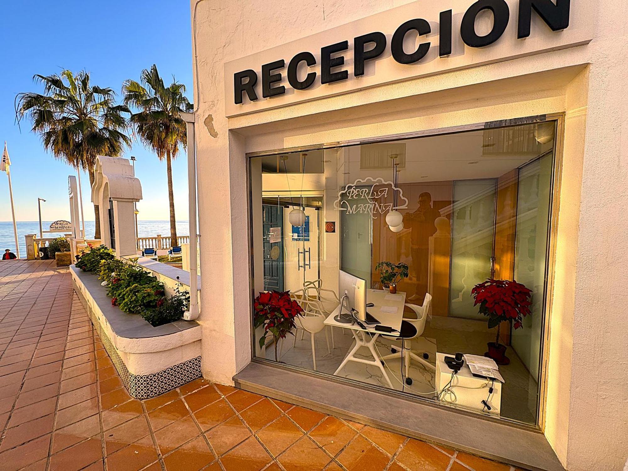 Apartamentos Perla Marina Nerja Εξωτερικό φωτογραφία
